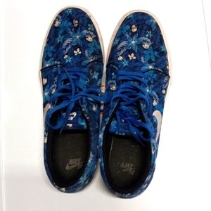 Floral custom Nike Stefan Jenowskis